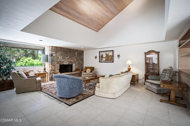 Building Photo - 31 Alviso Dr