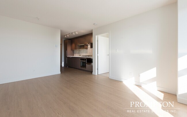 Building Photo - 503-13696 100 Avenue