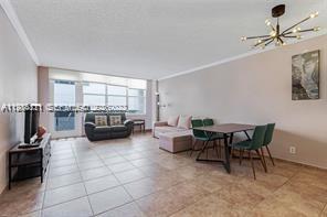 Foto del edificio - 3725 S Ocean Dr