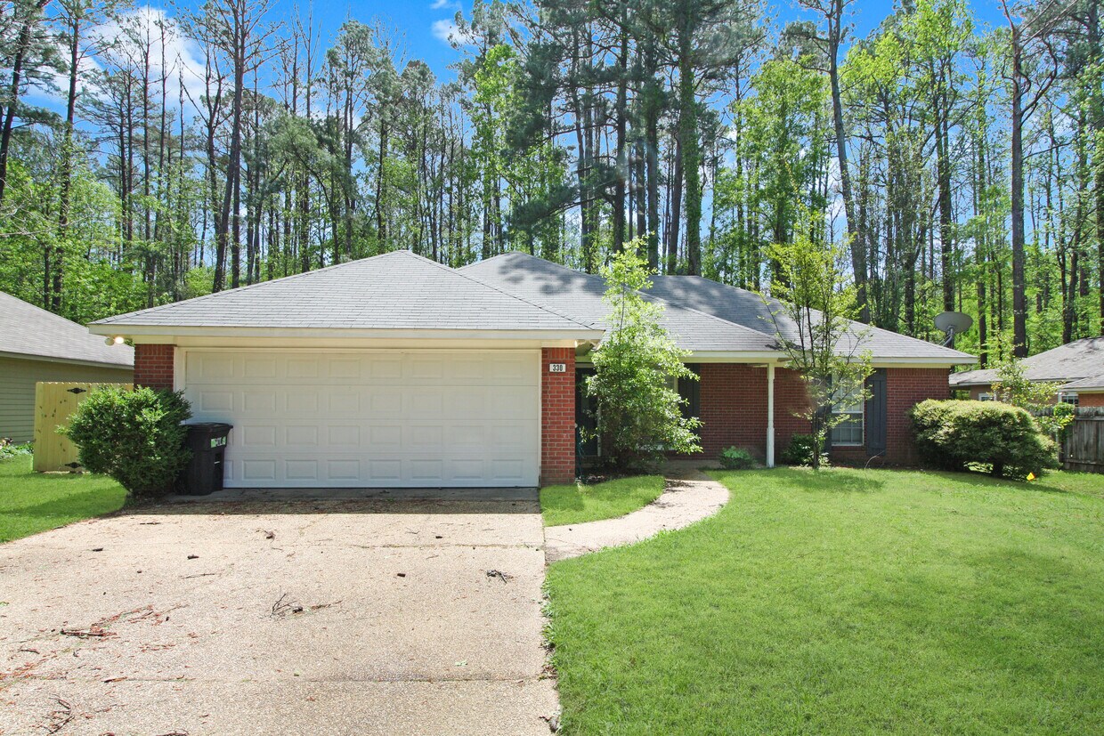 Foto principal - 330 Trace Harbor Rd