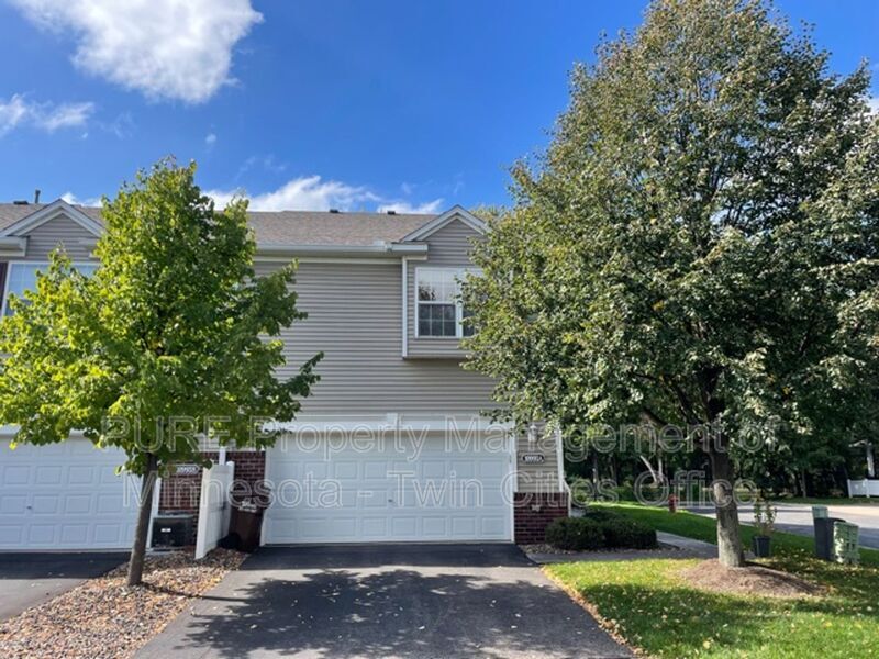Primary Photo - 10993 Oak Grv Cir
