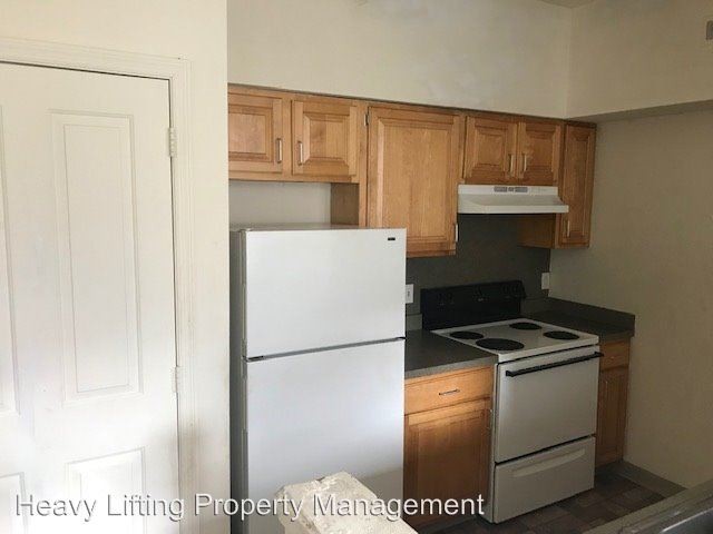 Building Photo - 4 br, 2 bath House - 225 S 13th St