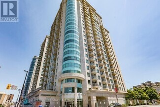 Building Photo - 200-200 Rideau St