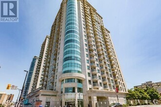 Building Photo - 200-200 Rideau St