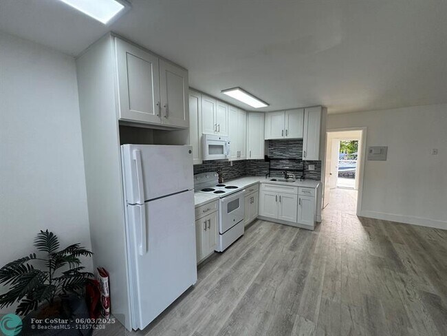 Foto del edificio - 1816 E Oakland Park Blvd