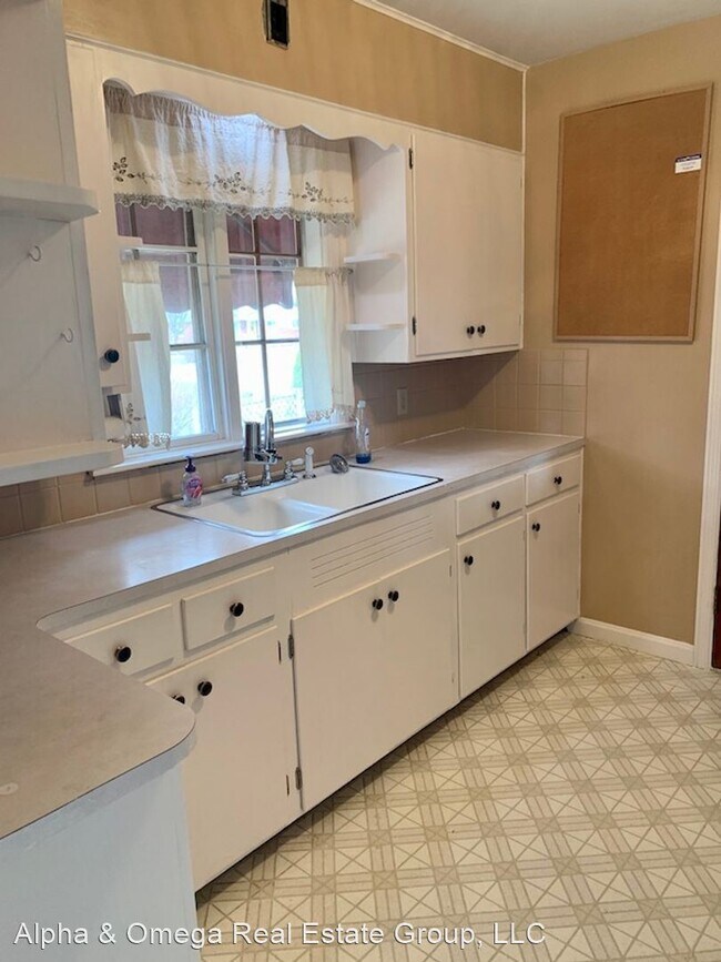 Foto del edificio - 3 br, 1.5 bath House - 11 Windemere Dr