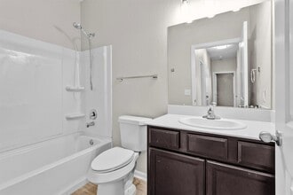 Building Photo - 1028 White Birch Ln