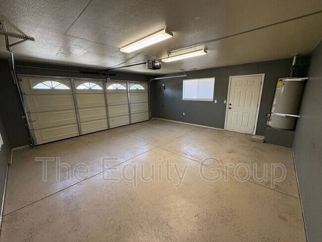Foto del edificio - 1040 N Sumter Ct