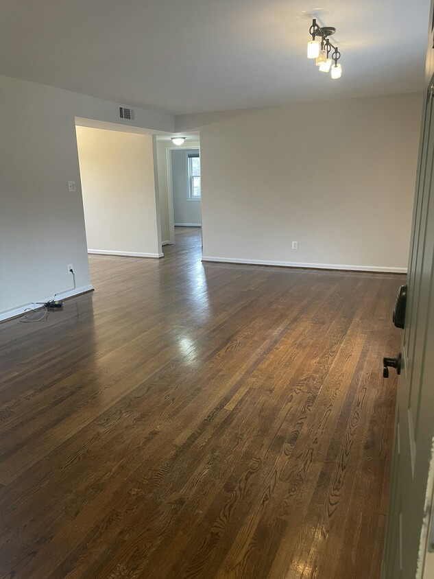 Photo - 9422 Adelphi Road, Unit 1