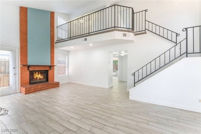 Building Photo - 3951 Steinbeck Dr