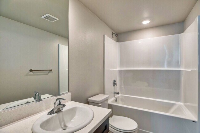 Foto del edificio - 2818 Meridian Ave E