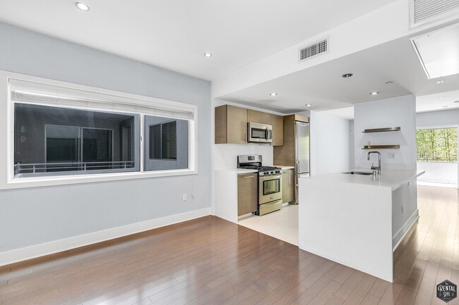 Building Photo - 1730 Sawtelle Blvd