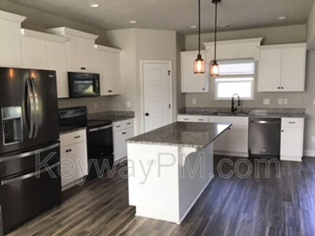 Building Photo - 618 Turtle Crk Ln