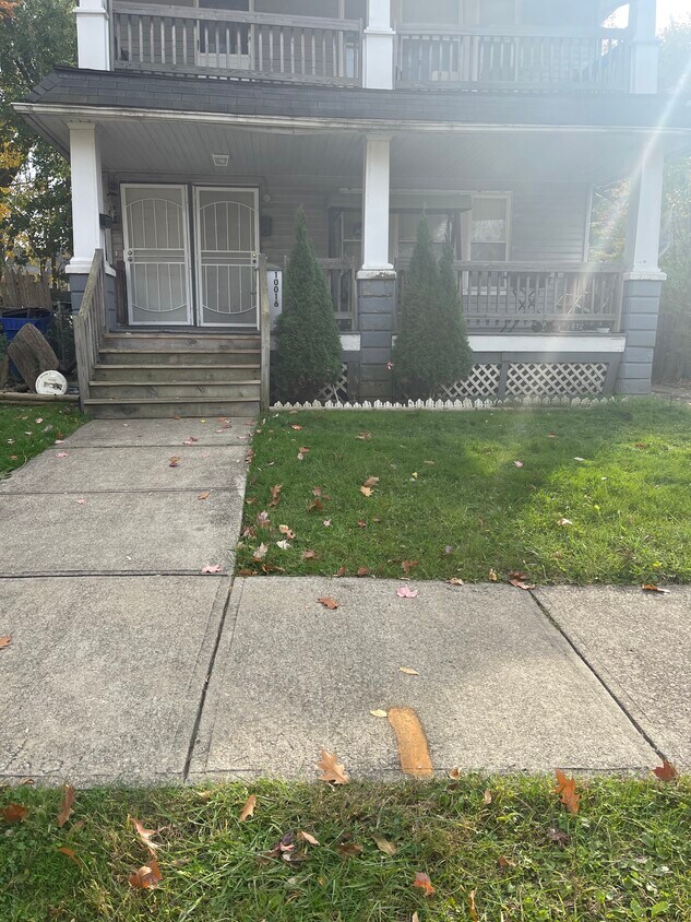 Primary Photo - 10016 Anderson Ave