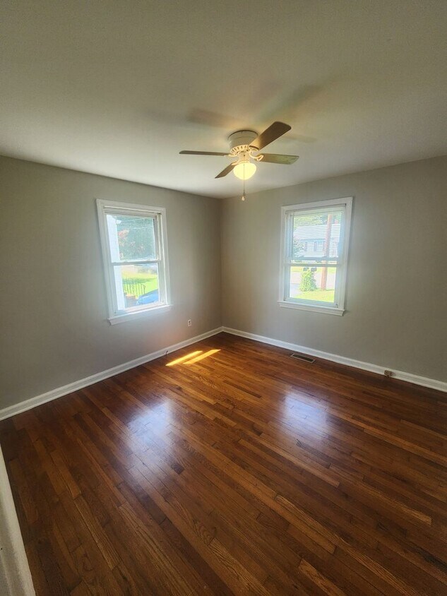 Foto del edificio - 3 bedroom house in Hopewell