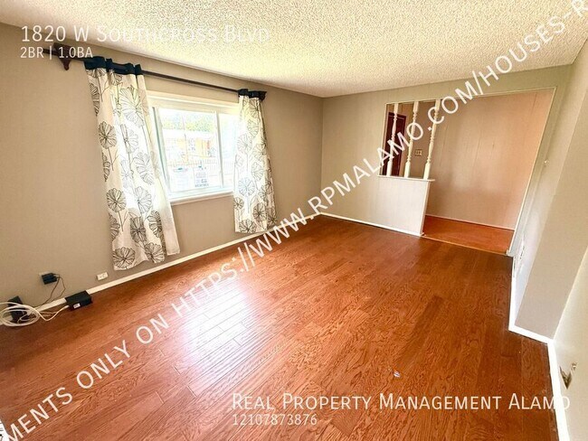 Foto del edificio - 1820 W Southcross Blvd