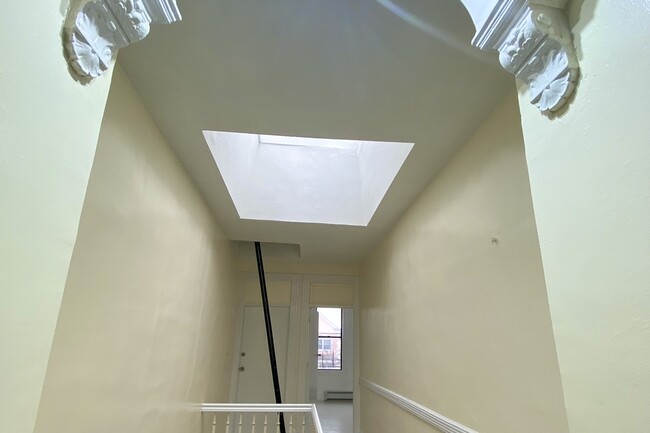 Foto del edificio - 8744 124th St