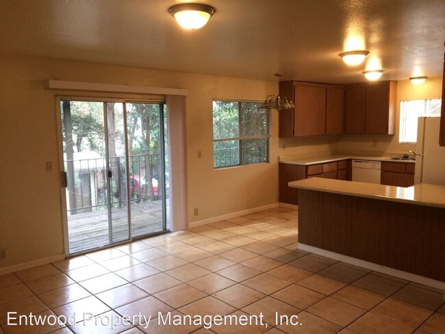 Building Photo - 4 br, 2 bath Room For Rent - 3 Braydon Ct ...