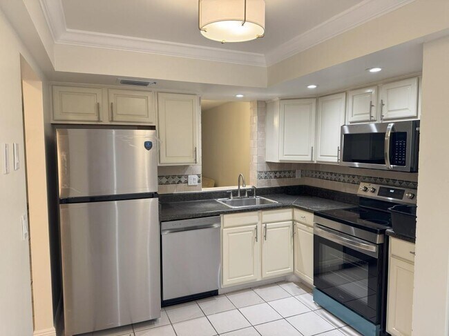 Kitchen - 7608 NW 18th St