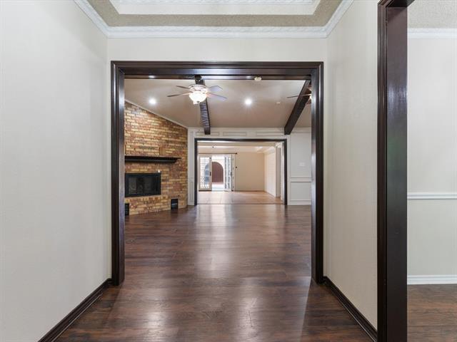 Foto del edificio - 922 Beverly Ct