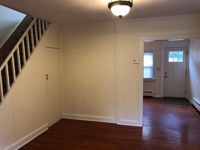 Dining into living room - 21 Cobb Plz