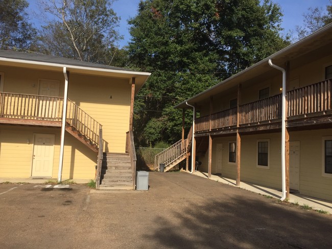Building Photo - 2731 Rutledge Ave