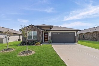 Building Photo - 14706 Sweetwater Dr