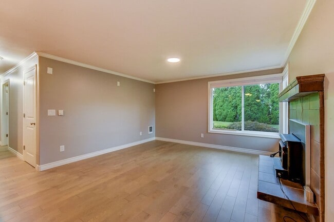 Photo - Live large on the east side House