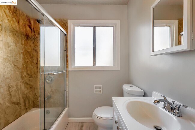 Building Photo - 2116 California St