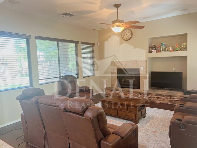 Foto del edificio - 32604 N 24th Dr