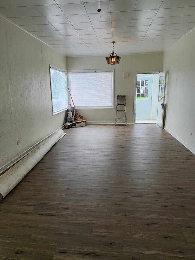 Building Photo - Charming 2 bedroom home in Hoquiam
