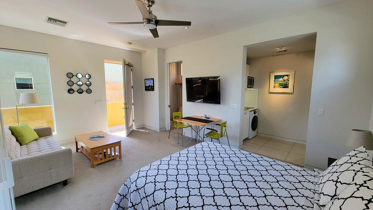 2085 Tangerine Ct, Palm Springs, CA 92262 Condo for Rent in Palm