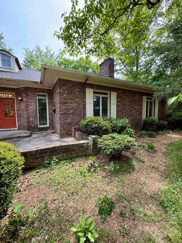 Knoxville 37909 - 2 bedroom, 1.5 bath unit, duplex - Contact Chad Weeks (865) 567-6193 - Knoxville 37909 - 2 bedroom, 1.5 bath unit, duplex - Contact Chad Weeks (865) 567-6193