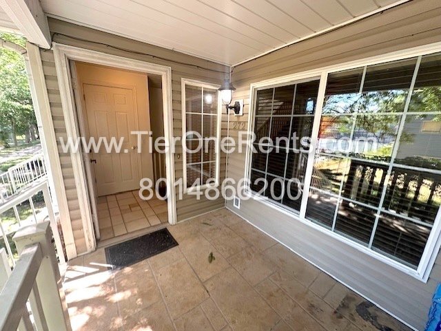 Building Photo - NO DEPOSIT option available for qualified ...
