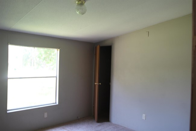 Foto del edificio - 3205 War Eagle Ave