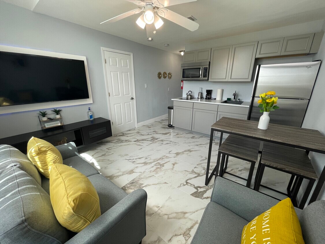 Foto del edificio - 2421 Augusta Way