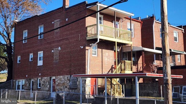 Foto del edificio - 2527 Kirk Ave