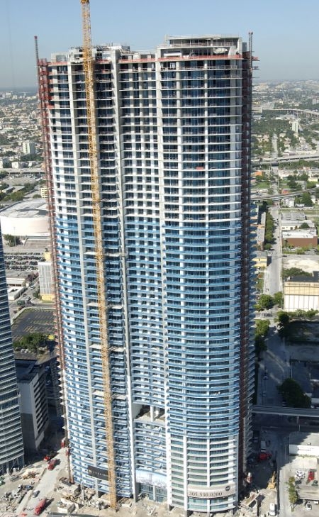 Primary Photo - 900 Biscayne