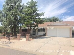 Building Photo - 801 Landman Dr NE