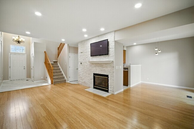 Foto del edificio - 3412 Blue Ridge Dr