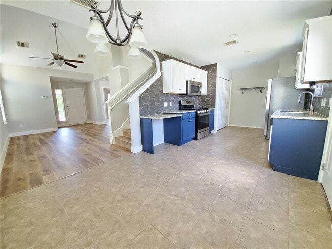 Building Photo - 1324 Davis Mountain Loop
