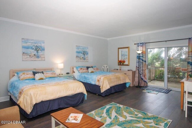Building Photo - 201 Yacht Club Dr