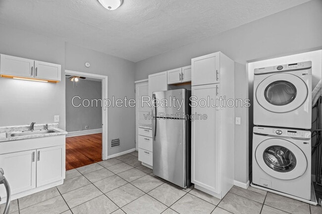 Building Photo - 4109 Hartford St