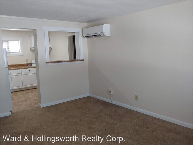 Building Photo - 2 br, 1 bath House - 942 Little Bay Avenue #4
