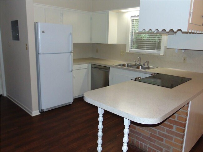 Foto del edificio - 519 Cliff Dr