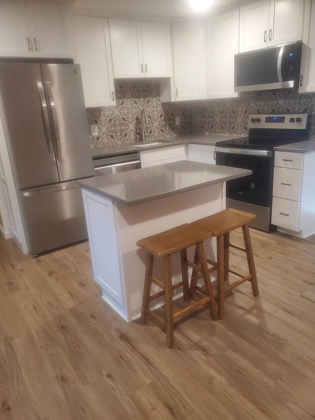 kitchen - 160 Twin Oaks Farm Ln