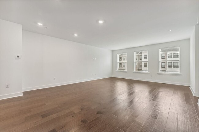 Building Photo - 46 Mariveles Way
