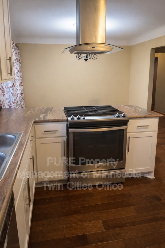 Building Photo - 30630 Broadway St N