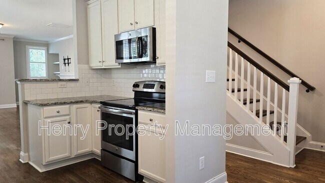 Foto del edificio - 1531 Yarborough Park Dr