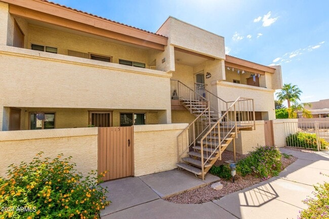 Foto del edificio - $500 OFF!!!!  at MOVE-IN -GREAT LOCATION -...